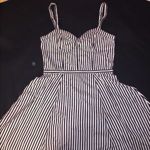 H&M striped dress 6